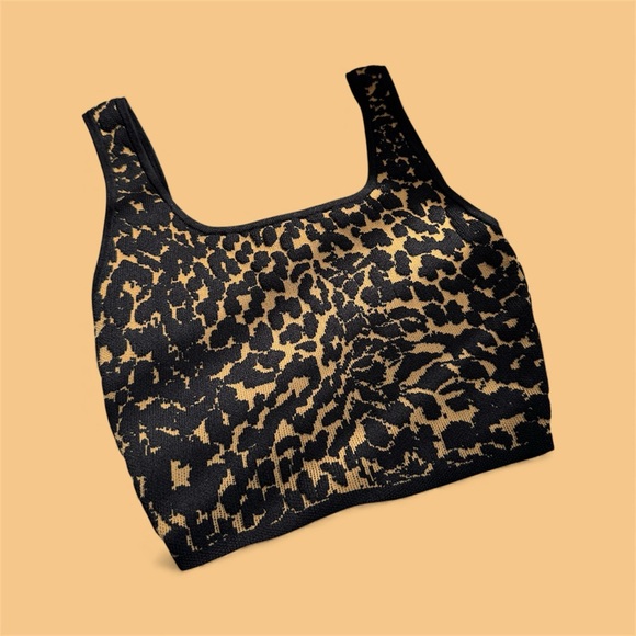 Aritzia Babaton Leopard Crop Top | XXS | Black & Beige | Stretchy | Trendy - Picture 3 of 5